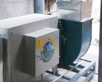 一般規(guī)定對烹飪煙塵排污的規(guī)定較為嚴苛 一般規(guī)定對烹飪煙塵排污的規(guī)定較為嚴苛